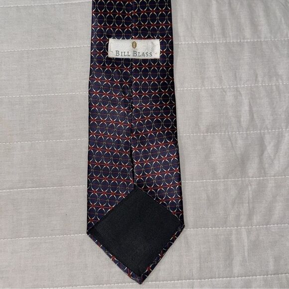 BILL BLASS Navy Burgundy Ivory Tie - Picture 3 of 5